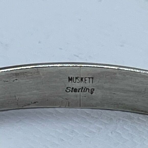 Navajo Artist Wilbur Muskett “Muskett Sterling“ Multistone thick silver cuff bra - Picture 4 of 14